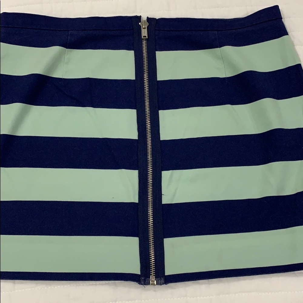 Gap mini skirt - Picture 3 of 3